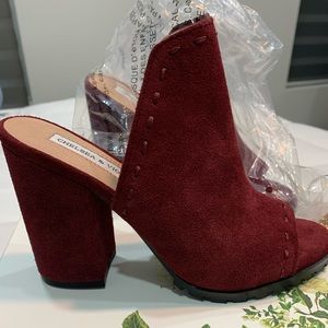 Chelsea & Violet NWT Womens/Juniors boots size 5.5